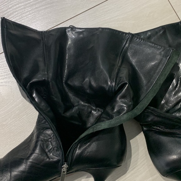 Banana Republic Black Leather Boots size 10 - Picture 10 of 17